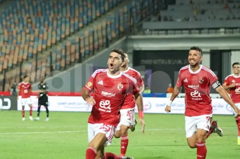 تحليل شامل لأحداث مباراة الأهلي وفاركو: لحظات مثيرة ولقطات غير مُعلن عنها تحليل شامل لأحداث مباراة الأهلي وفاركو: لحظات مثيرة ولقطات غير مُعلن عنها