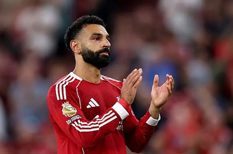 سلوت: تأثير الجماهير على مسيرة صلاح وتأثيره الشخصي سلوت: تأثير الجماهير على مسيرة صلاح وتأثيره الشخصي