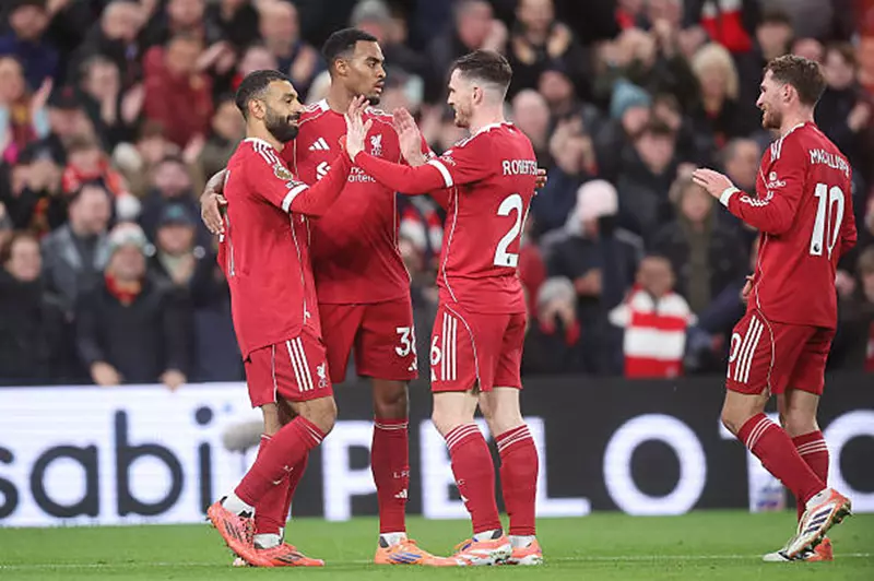صلاح ينهي سلسلة هزائم ليفربول في الدوري الإنجليزي صلاح ينهي سلسلة هزائم ليفربول في الدوري الإنجليزي